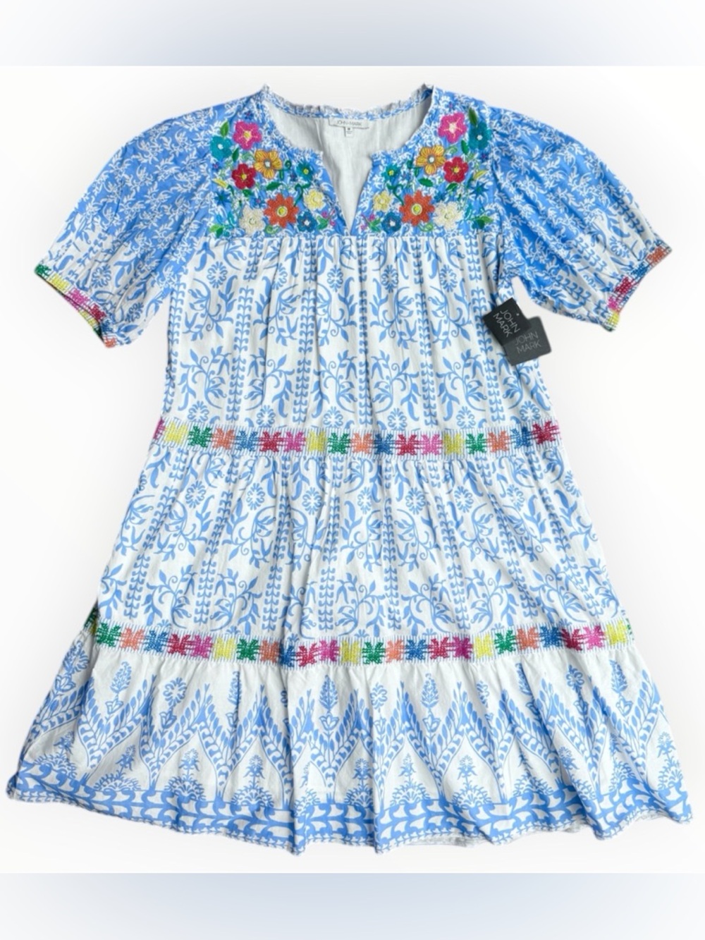 NWT John Mark Embroidered Tiered Dress Size Medium Cotton Floral Blue Pockets